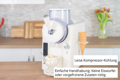 Die Unold 2in1-Slush- und Softeismaschine Sofie in Weiß steht auf der Küchenzeile mit Halterung und Schüssel. Text: Leise Kompressor-Kühlung. Einfache Handhabung – keine Eiswürfel oder vorgefrorene Zutaten nötig.