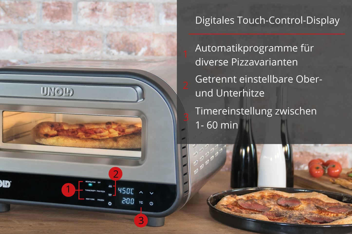 Ein Pizzaofen aus Edelstahl mit digitalem Touch-Display zeigt eine Pizza im Inneren. Der deutsche Text auf der rechten Seite listet Funktionen wie Automatikprogramme, separate Temperaturregler und eine Timer-Einstellung auf.