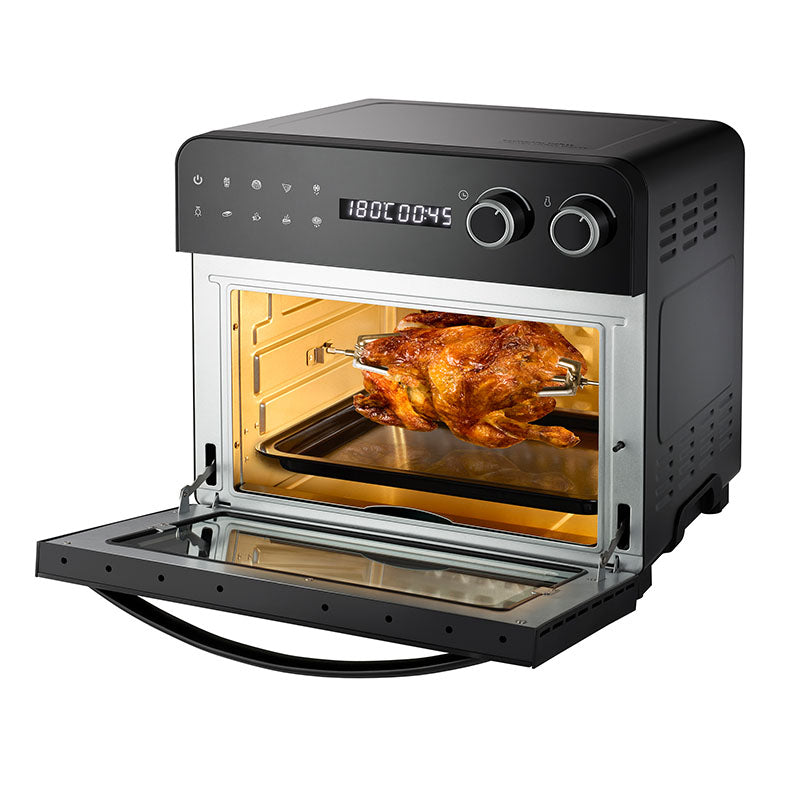 Der Unold Oven-Fryer Diamant, ein Tisch-Konvektionsofen mit digitaler Anzeige und Bedienknöpfen, ist mit geöffneter Tür und einem ganzen Brathähnchen im beleuchteten Innenraum abgebildet.