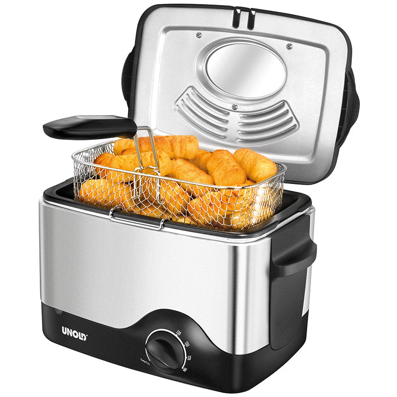 Die in Silber und Schwarz mit geöffnetem Deckel abgebildete Unold Fritteuse Kompakt verfügt über einen Korb mit goldbraun frittiertem Essen und einen nach vorne gerichteten Temperaturregler.