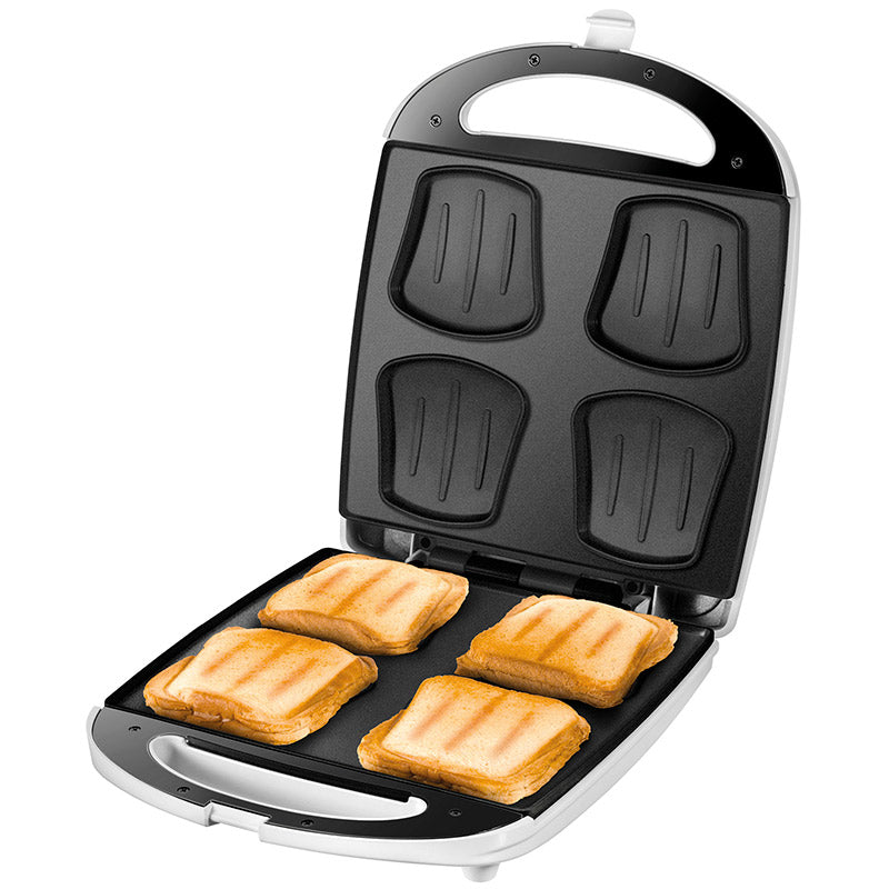 Der Unold Sandwich-Toaster Quadro in Schwarz und Silber mit Griff oben ist geöffnet abgebildet und enthält vier Sandwiches mit jeweils goldbraunem Grillstreifen.