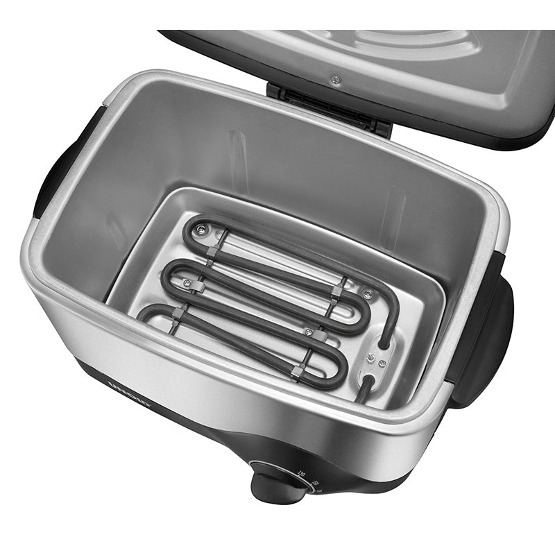Eine Draufsicht auf die Unold Fritteuse Kompakt, einen elektrischen Bräter aus Edelstahl, mit geöffnetem Deckel, durch den das Heizelement im Inneren unten sichtbar ist.