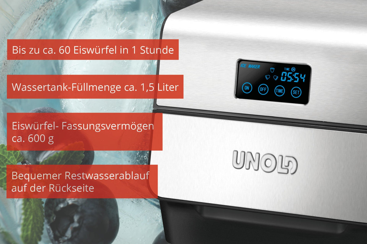 Nahaufnahme des Unold Eiswürfelbereiters Edel aus Edelstahl mit Digitalanzeige und Textfeldern für die Funktionen: 60 Eiswürfel/Stunde, 1,5-Liter-Tank, 600 g Fassungsvermögen, Wasserablauf hinten. Im Hintergrund sind Eis und Beeren zu sehen.
