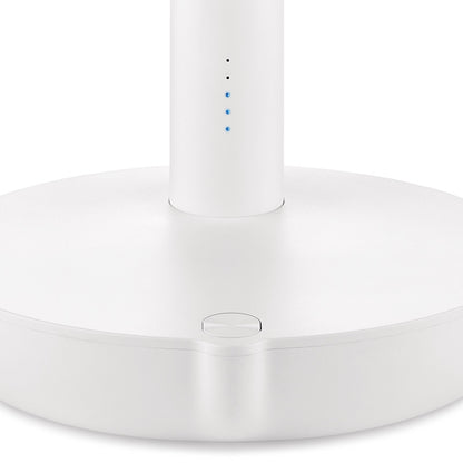 Nahaufnahme der Basis des Unold TISCHVENTILATOR BREEZY. Sie zeigt sein weißes, rundes Design mit einem runden Knopf und vier kleinen blauen LED-Anzeigen am aufrechten Stiel.